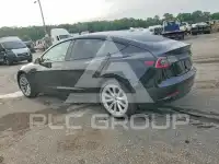 2022 Tesla Model 3 фото
