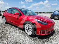 2022 Tesla Model 3 photo