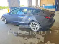 2022 Tesla Model 3 фото