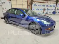 2022 Tesla Model 3 фото