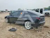 2022 Tesla Model 3 фото