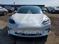 2022 Tesla Model 3 фото