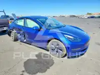 2022 Tesla Model 3 фото