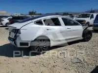 2022 Tesla Model 3 фото