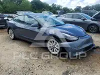 2022 Tesla Model 3 фото