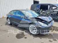 2022 Tesla Model 3 фото