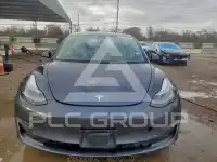 2022 Tesla Model 3 фото