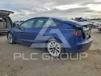 2022 Tesla Model 3 фото