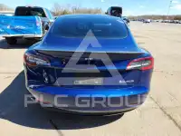 2022 Tesla Model 3 фото