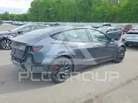 2022 Tesla Model 3 фото