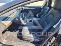 2022 Tesla Model 3 фото