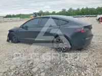 2022 Tesla Model 3 фото