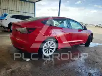 2022 Tesla Model 3 фото
