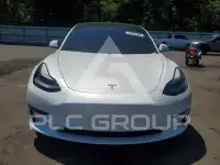 2022 Tesla Model 3 фото