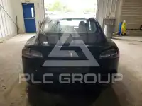 2022 Tesla Model 3 фото