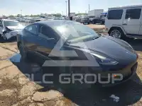 2022 Tesla Model 3 фото