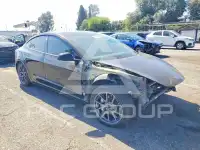 2022 Tesla Model 3 фото