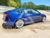 2022 Tesla Model 3 фото
