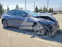 2022 Tesla Model 3 фото