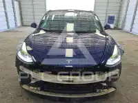 2022 Tesla Model 3 фото