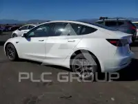 2022 Tesla Model 3 фото