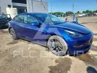 2022 Tesla Model 3 фото