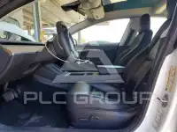 2022 Tesla Model 3 фото