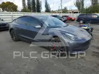 2022 Tesla Model 3 фото