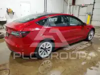 2022 Tesla Model 3 фото