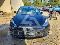 2022 Tesla Model 3 фото