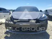 2022 Tesla Model 3 фото