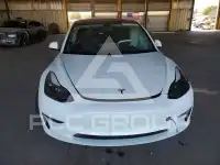 2022 Tesla Model 3 фото