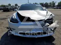 2022 Tesla Model 3 фото