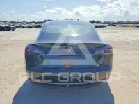2022 Tesla Model 3 фото