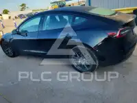 2022 Tesla Model 3 фото