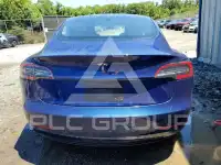 2022 Tesla Model 3 фото