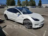 2022 Tesla Model 3 фото