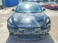 2022 Tesla Model 3 фото