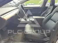 2022 Tesla Model 3 фото
