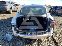 2022 Tesla Model 3 фото