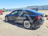 2022 Tesla Model 3 фото