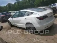 2022 Tesla Model 3 фото