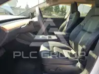 2022 Tesla Model 3 фото