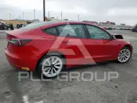 2022 Tesla Model 3 фото