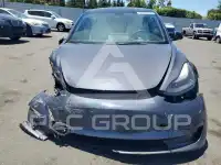 2022 Tesla Model 3 фото