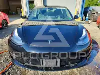 2022 Tesla Model 3 фото