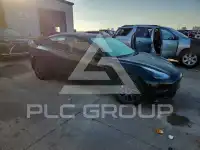 2022 Tesla Model 3 фото