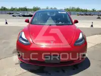 2022 Tesla Model 3 фото