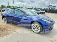 2022 Tesla Model 3 фото