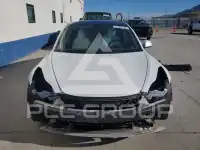 2022 Tesla Model 3 фото